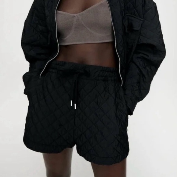 Zara Black Quilted Shorts with Drawstring - Picture 2 of 6